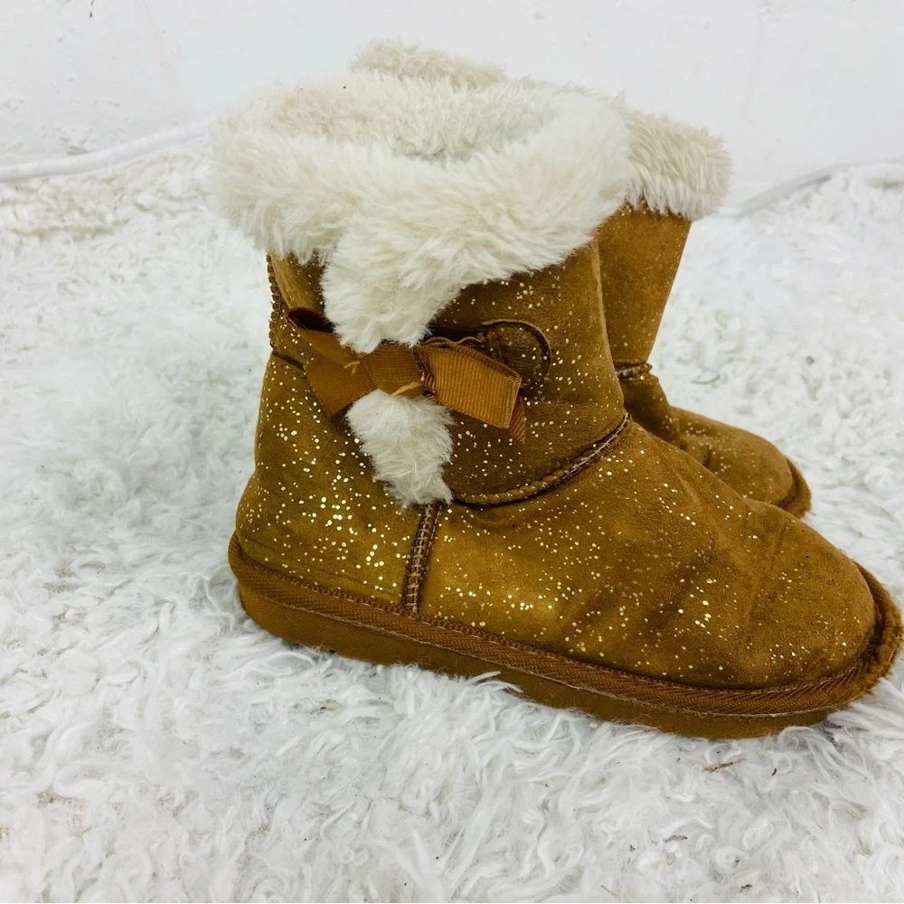 UNBRANDED Cozy Tan Kids glitter sparkly Boots with Bow Accent size 11 / 12